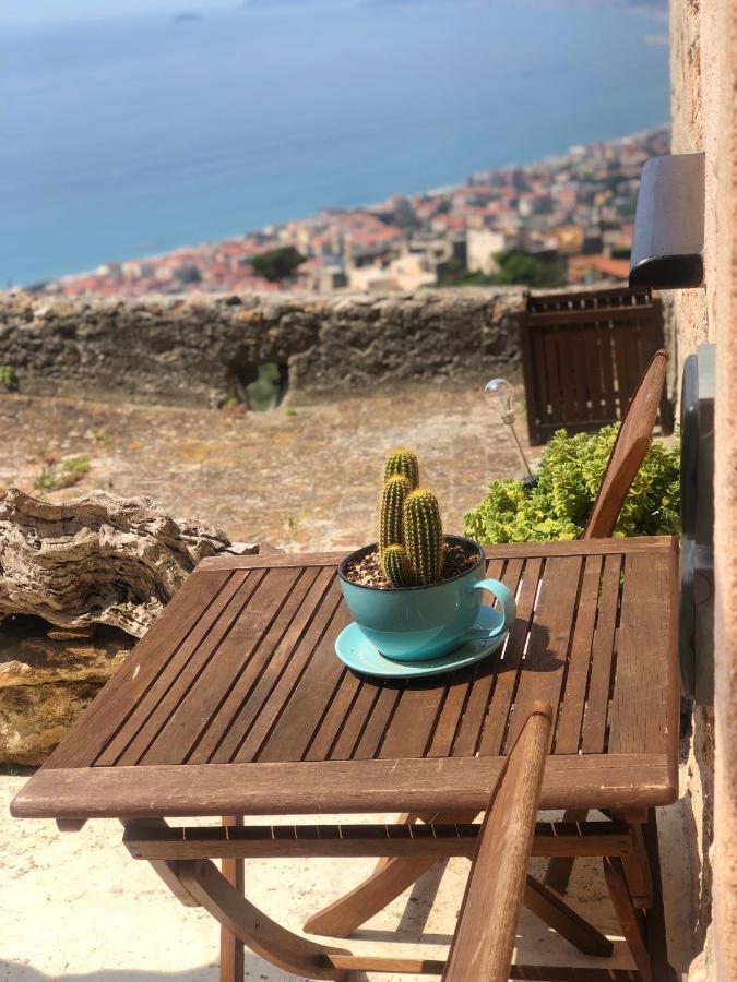 Crosa Tra Le Nuvole Villa Borgio Verezzi Dış mekan fotoğraf