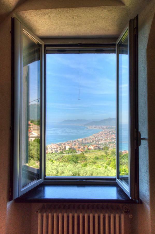 Crosa Tra Le Nuvole Villa Borgio Verezzi Dış mekan fotoğraf