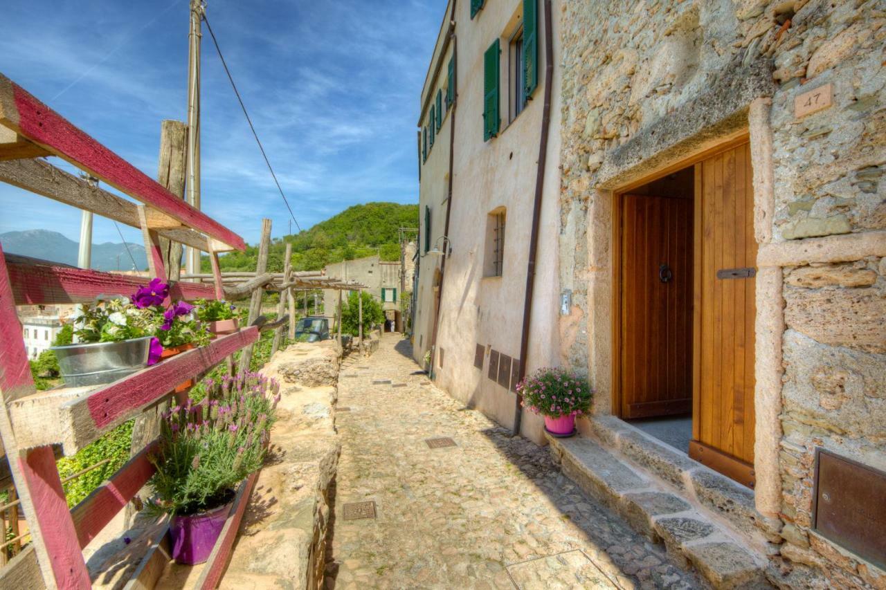 Crosa Tra Le Nuvole Villa Borgio Verezzi Dış mekan fotoğraf
