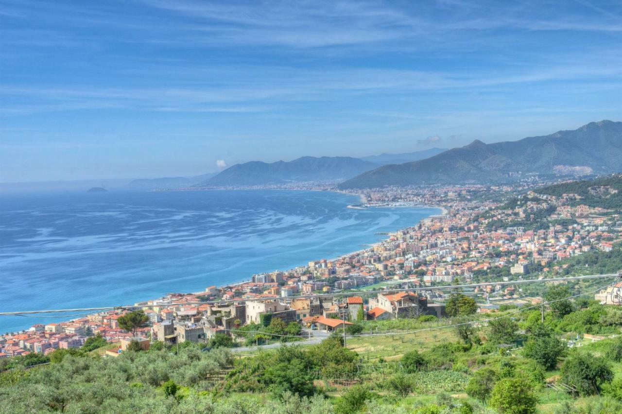 Crosa Tra Le Nuvole Villa Borgio Verezzi Dış mekan fotoğraf